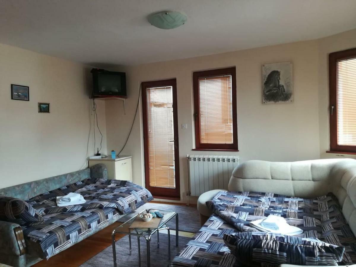 ***Stefani Apartments Kruševo Extérieur photo